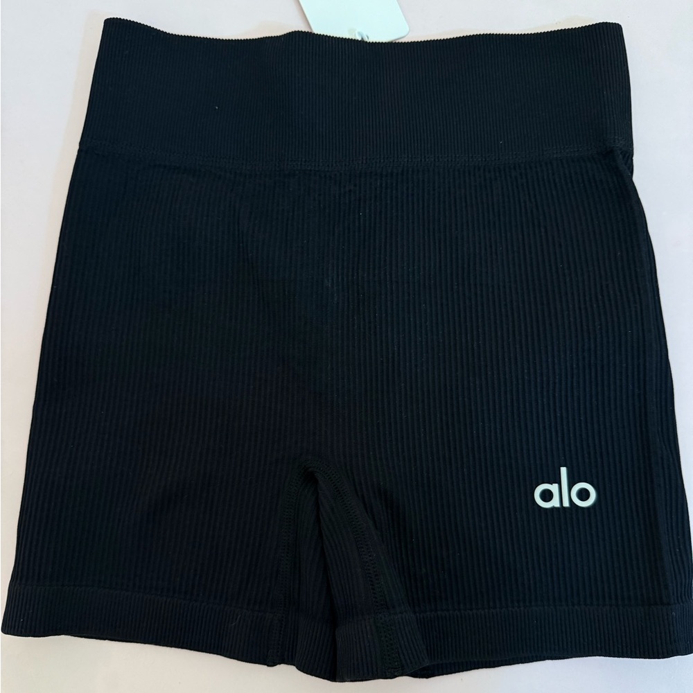 Alo Yoga Ribbed Shorts (s)